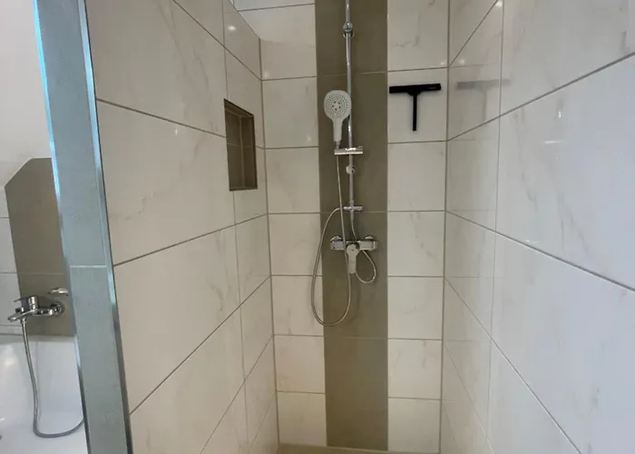 Lightplace - 3 Schlafzimmer - Boxspring - Netflix Apartman